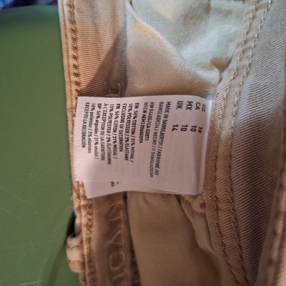 American Eagle Outfitters Women's Tan Shorts - Picture 4 of 6